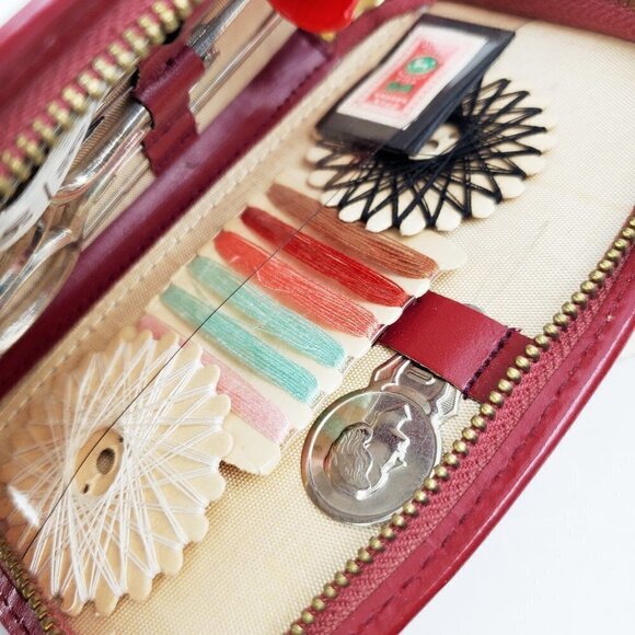German Sewing Kit Vintage Kreuzbube Solingen w/ Thimble, Scissors, Etc. - Picture 10 of 11